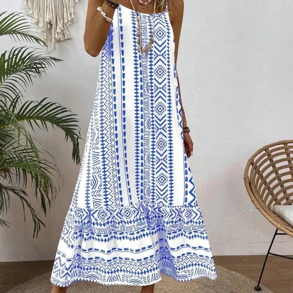 Emery Rose Loose fit geometric pattern printed Blue and White Maxi Dress - Picture 9 of 12